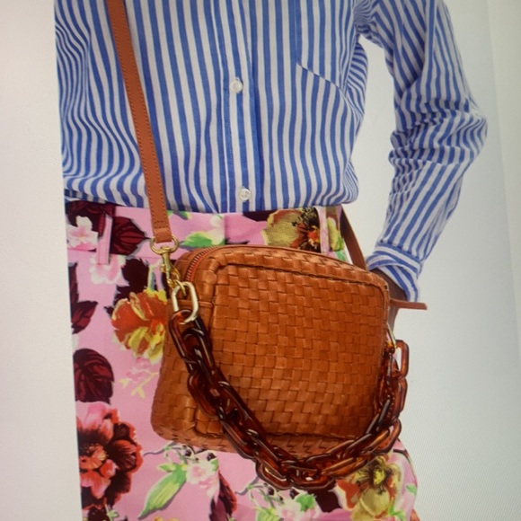 - Clare V. Midi Sac Woven Leather Crossbody - Picture 5 of 17